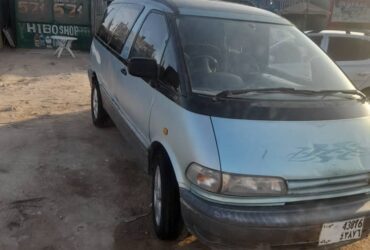 Toyota previa mini bus iib ah hargeisa