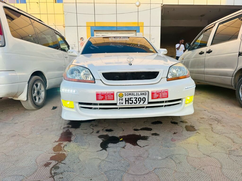 Toyota 110 iib ah 2004 /hargeisa