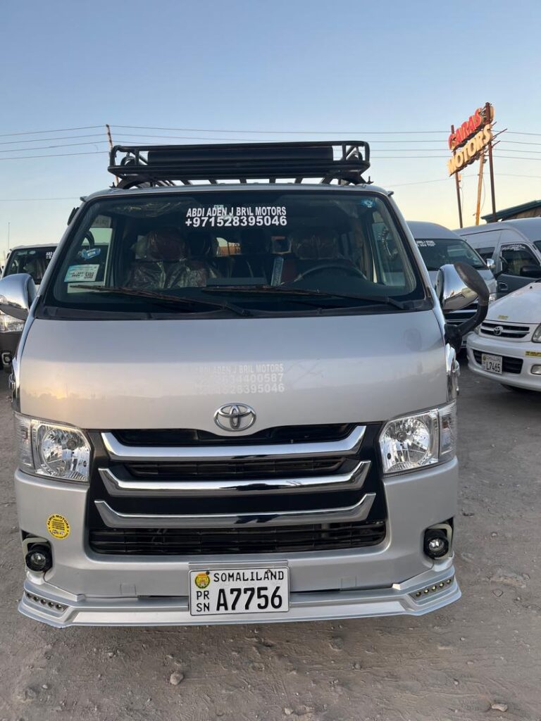 Toyota hiace bus iib ah hargeisa