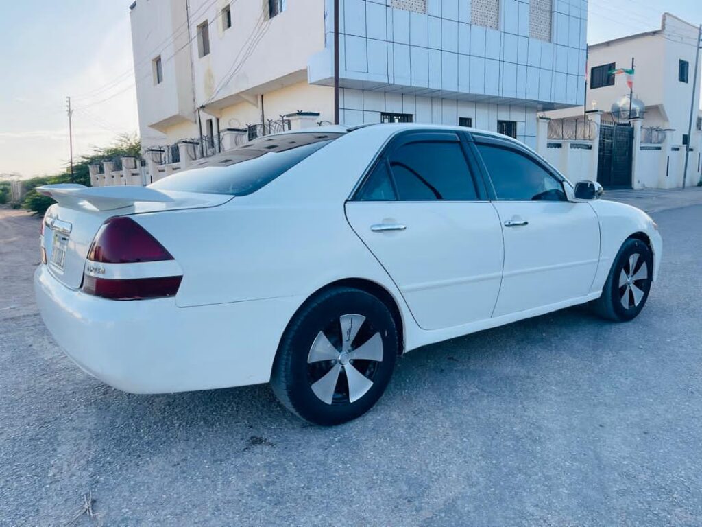 Toyota 110  iib ah hargeisa