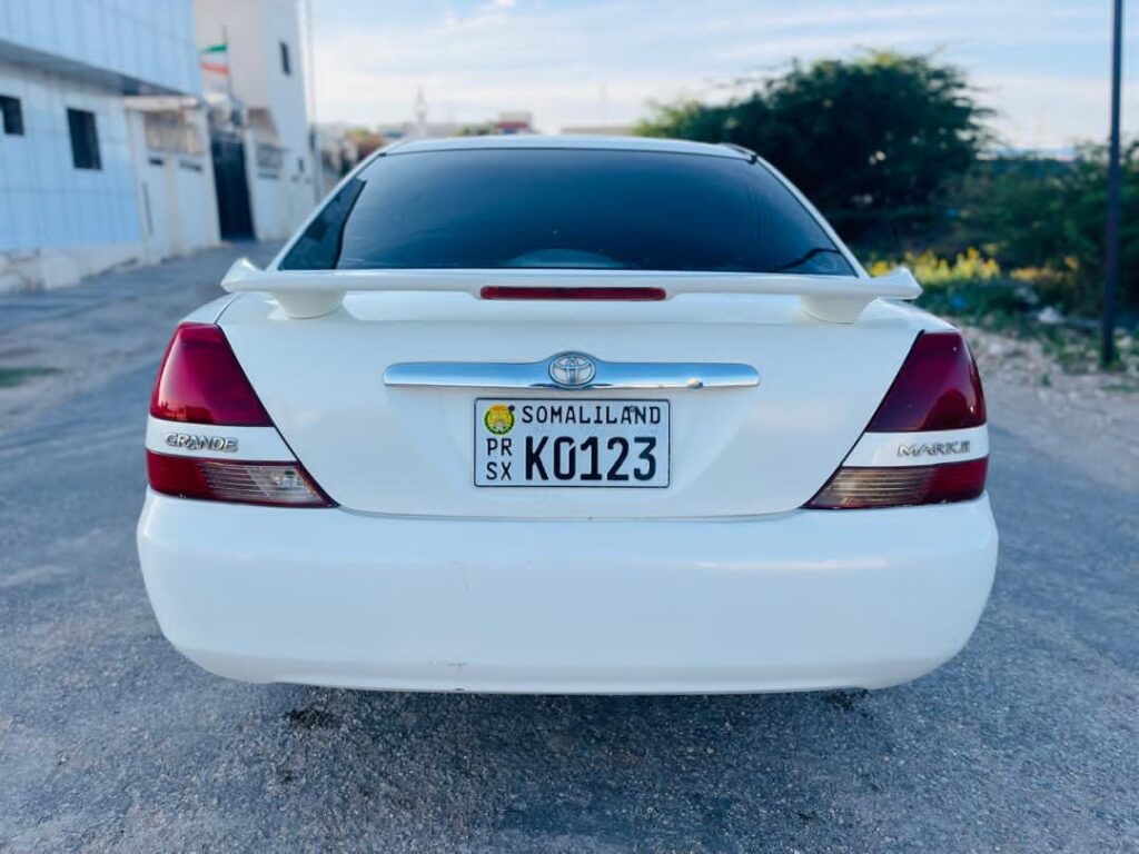Toyota 110  iib ah hargeisa