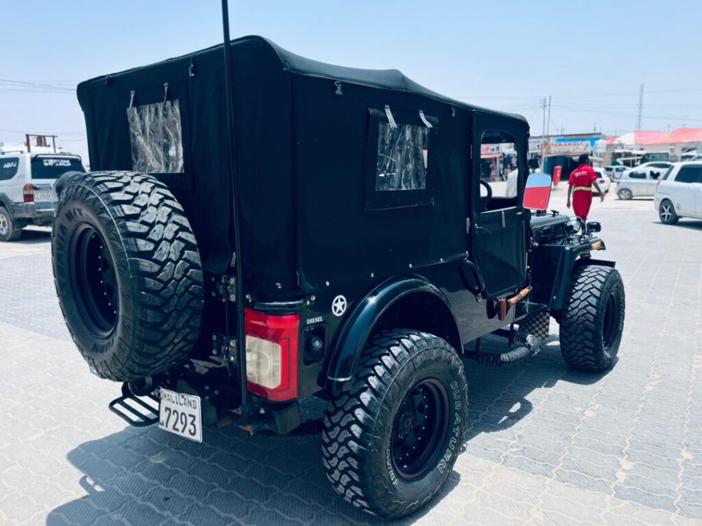 M, jeep 4×4 iib ah hargeisa