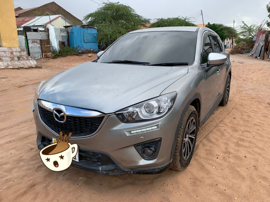 Gaadhi mazda ah oo iib ah hargeisa